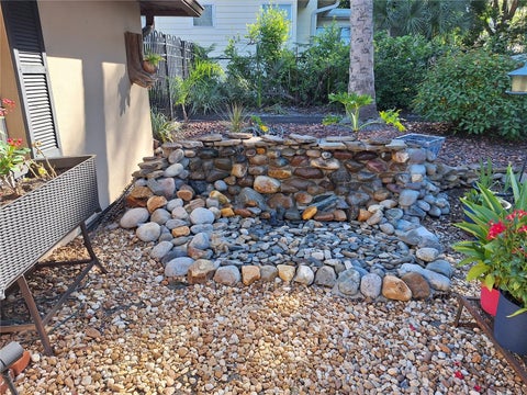 Tiny photo for 456 W 10th Avenue, Mount Dora, FL 32757 (MLS # G5118790)