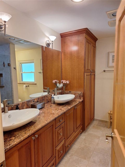 Tiny photo for 456 W 10th Avenue, Mount Dora, FL 32757 (MLS # G5118790)