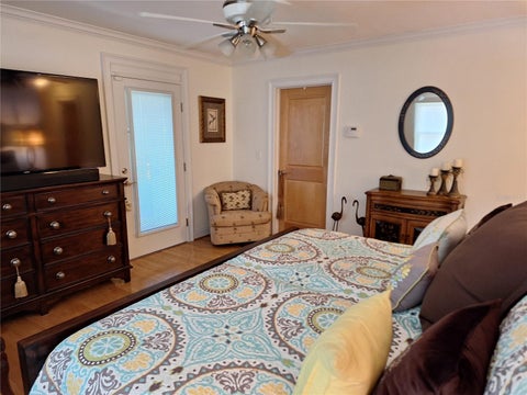 Tiny photo for 456 W 10th Avenue, Mount Dora, FL 32757 (MLS # G5118790)