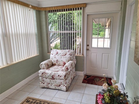 Tiny photo for 456 W 10th Avenue, Mount Dora, FL 32757 (MLS # G5118790)