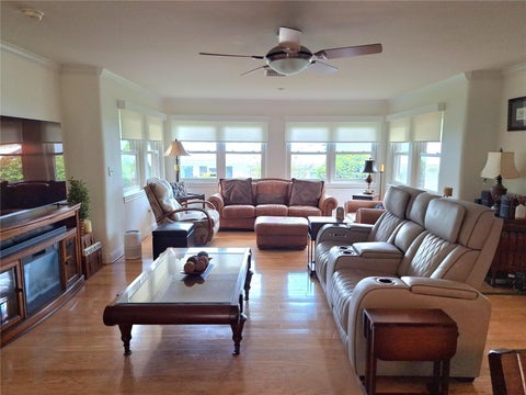 Tiny photo for 456 W 10th Avenue, Mount Dora, FL 32757 (MLS # G5118790)