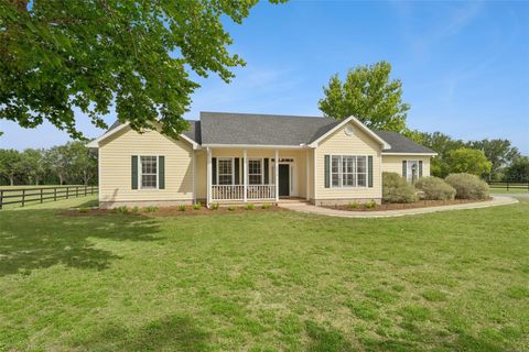 Tiny photo for 10710 Old Grove Road, Clermont, FL 34711 (MLS # G5112048)