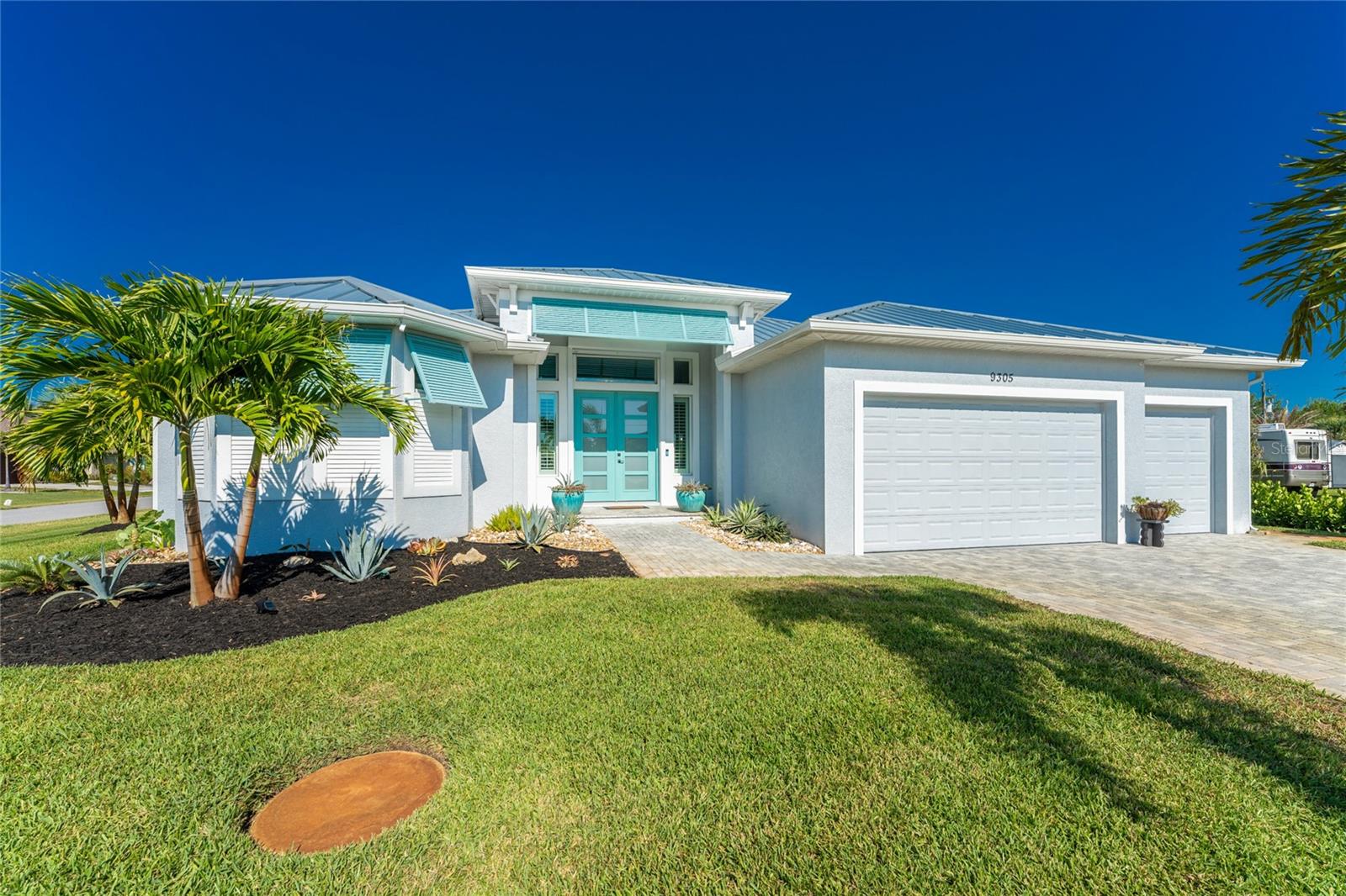 9305 SPRING CIRCLE