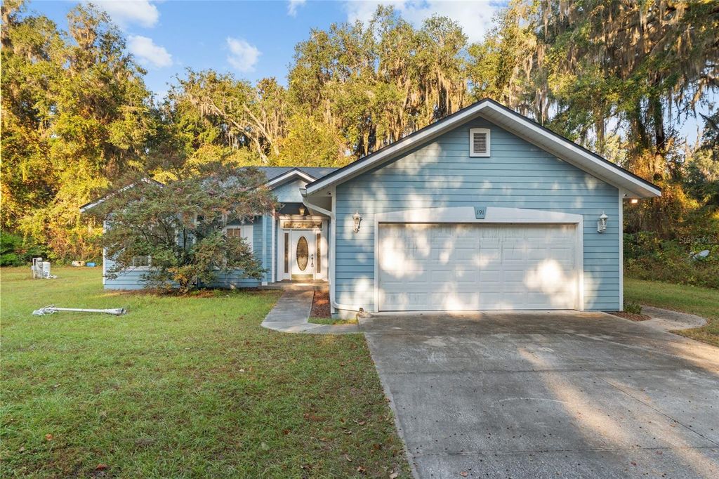 Photo of 191 Slaughter Road, Palatka, FL 32177 (MLS # GC535662)