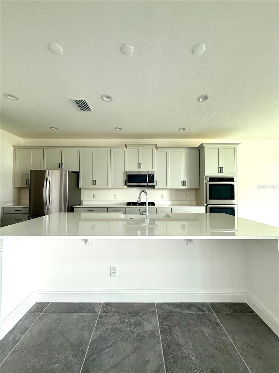 PARK VIEW/THE HILLS PH 3 - Residential