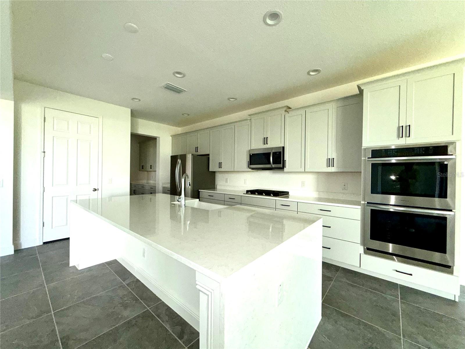 PARK VIEW/THE HILLS PH 3 - Residential