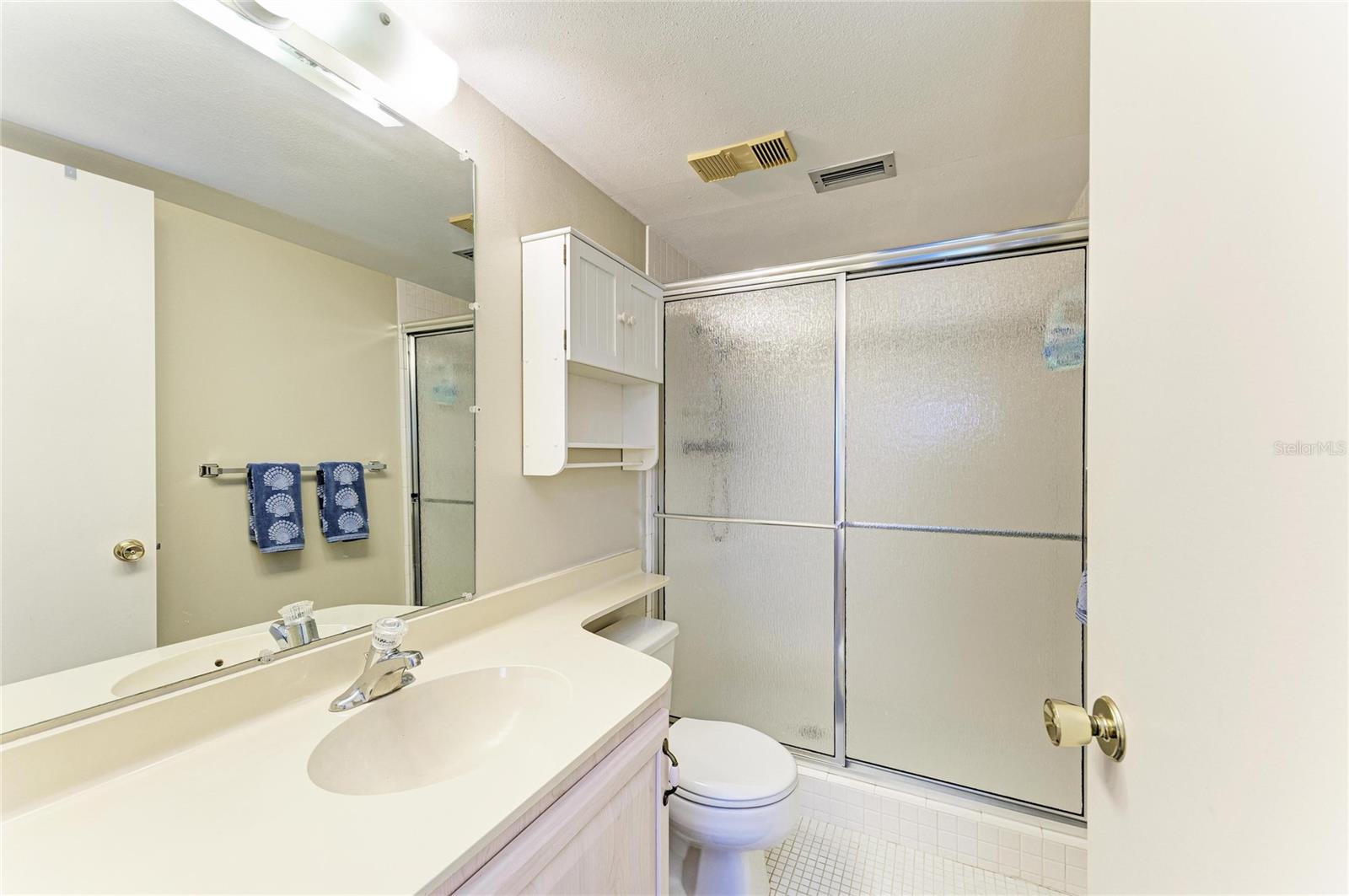 IRONWOOD TENTH - Residential