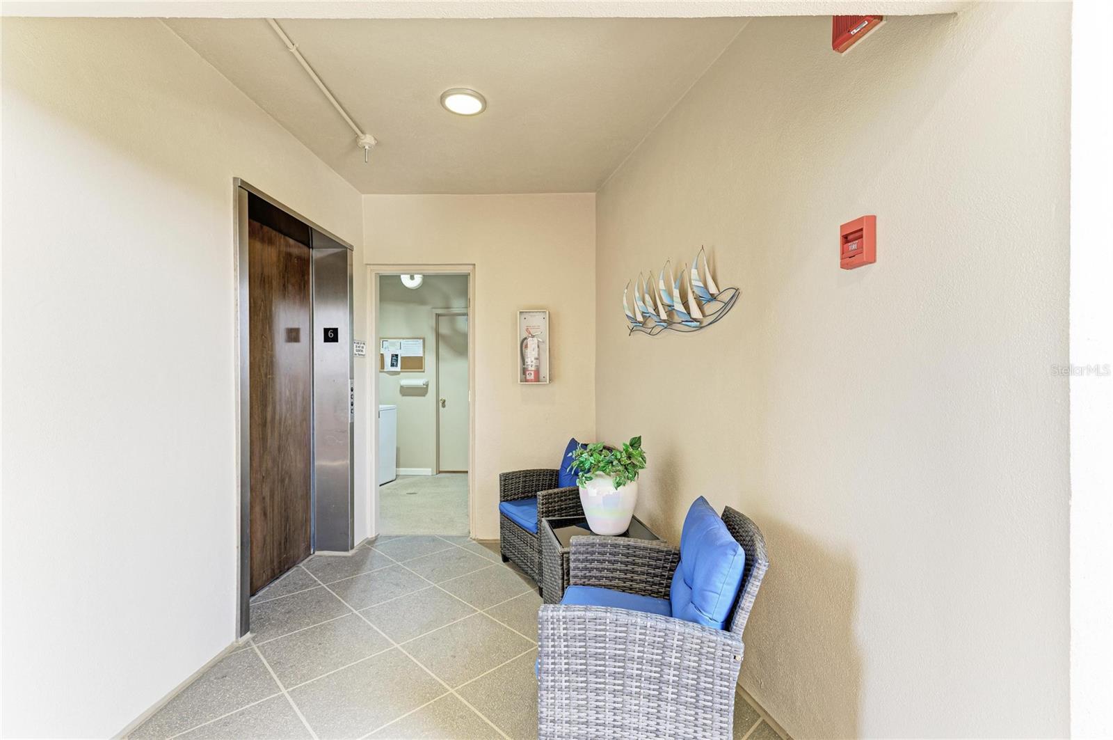 IRONWOOD TENTH - Residential