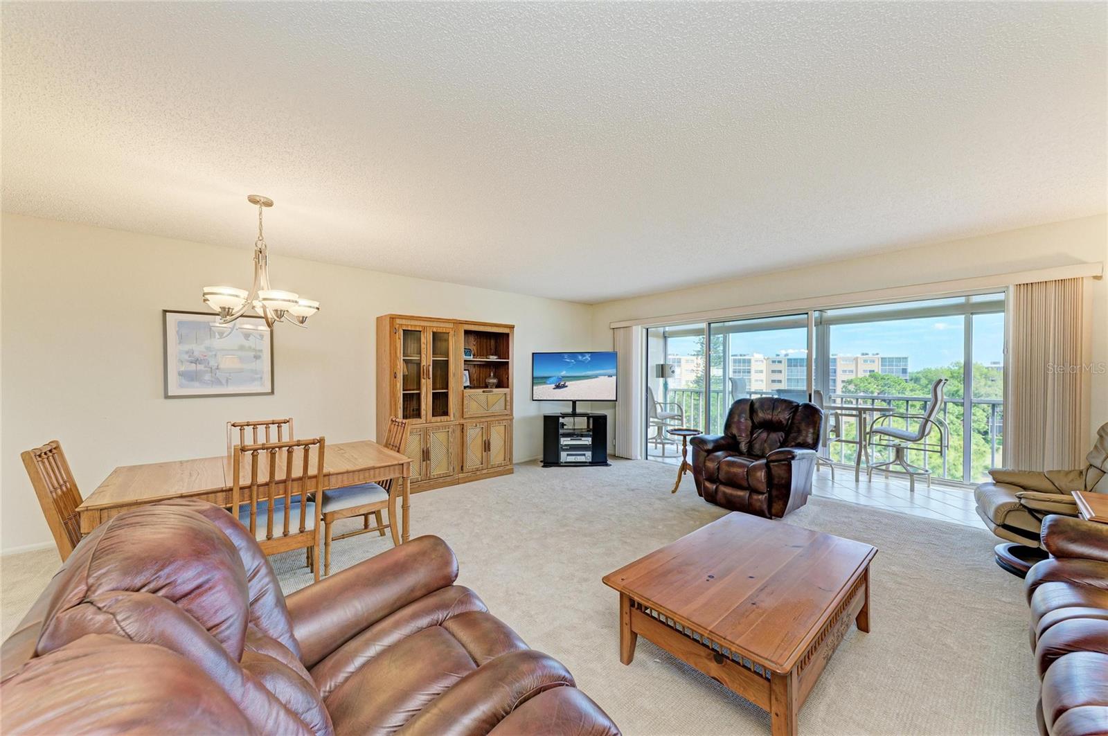 IRONWOOD TENTH - Residential