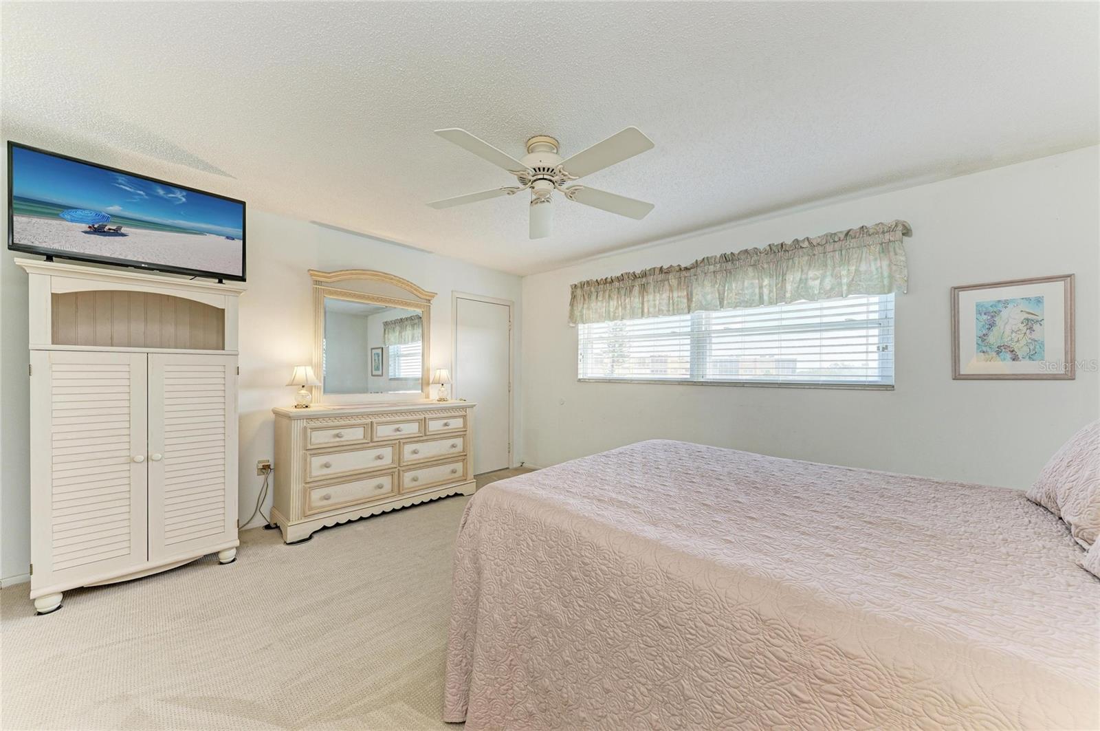 IRONWOOD TENTH - Residential