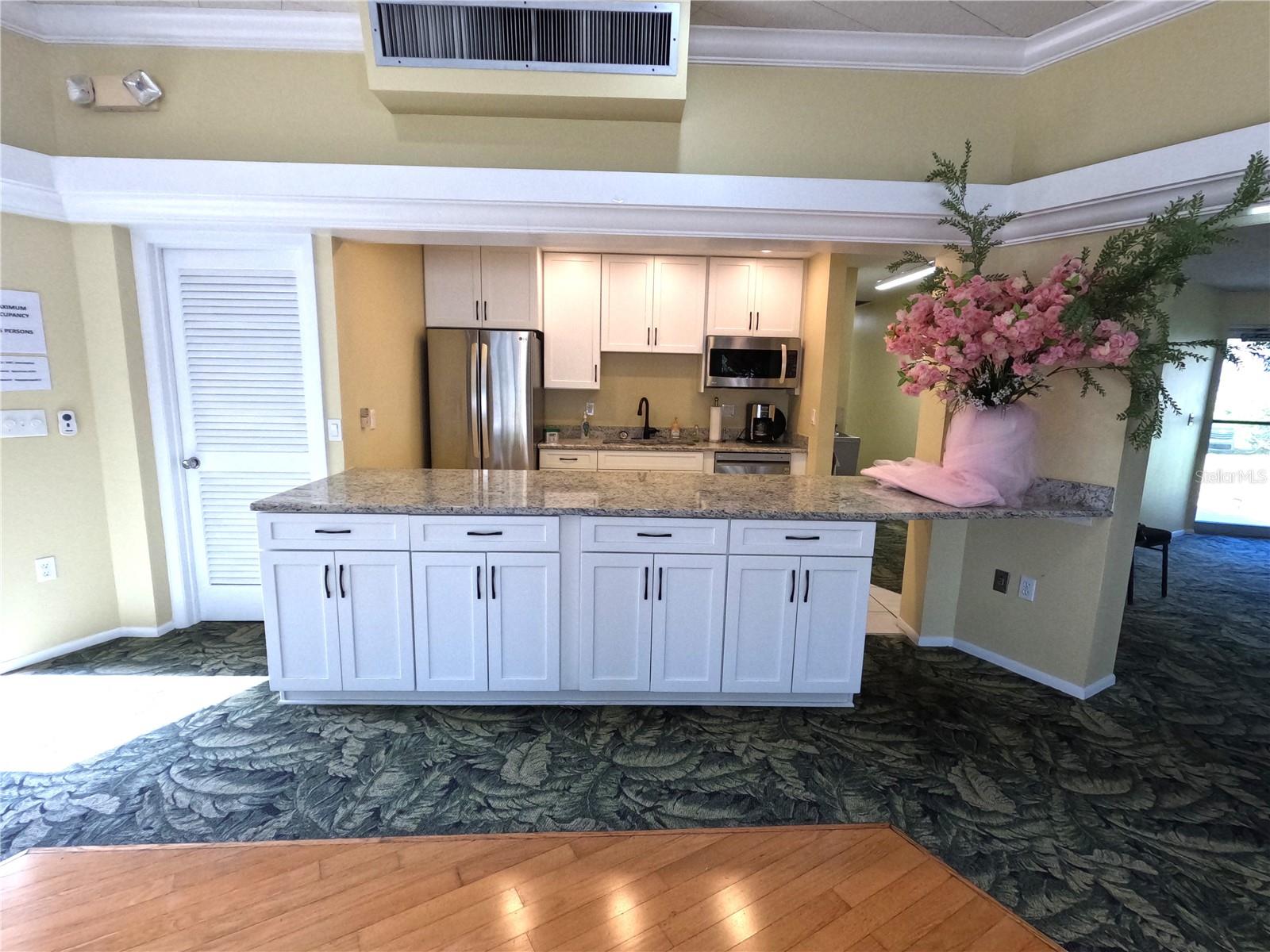 IRONWOOD TENTH - Residential