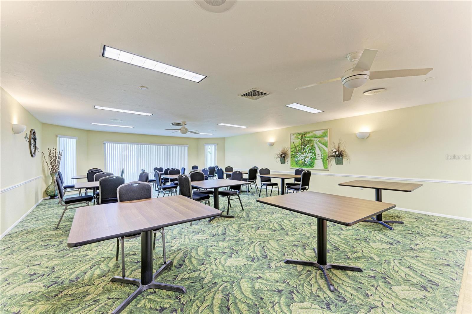 IRONWOOD TENTH - Residential