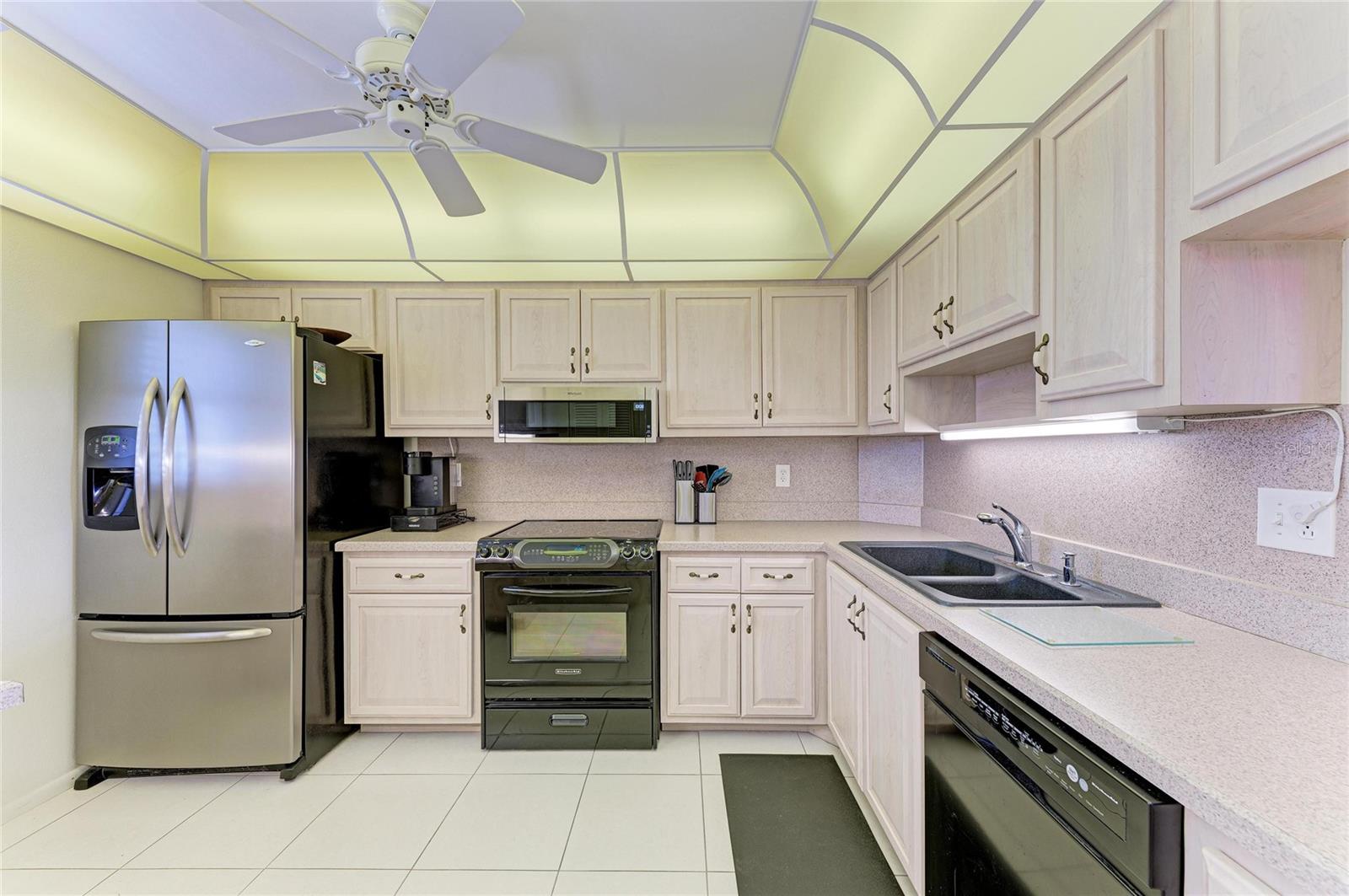 IRONWOOD TENTH - Residential