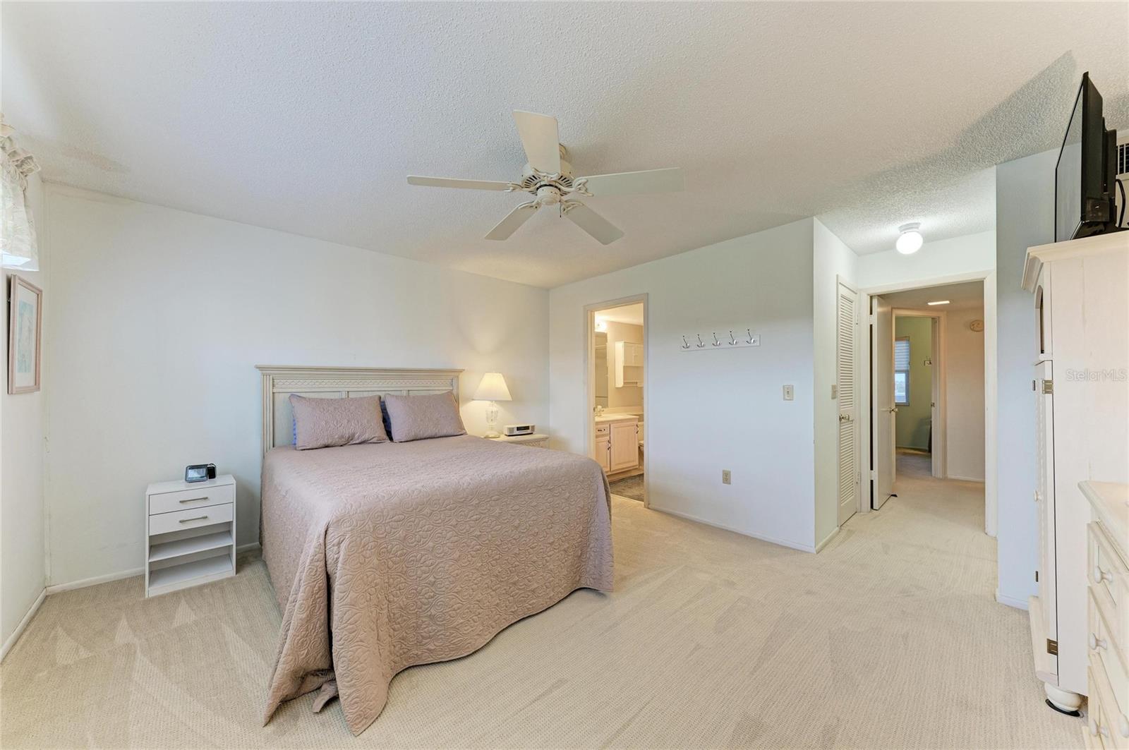 IRONWOOD TENTH - Residential