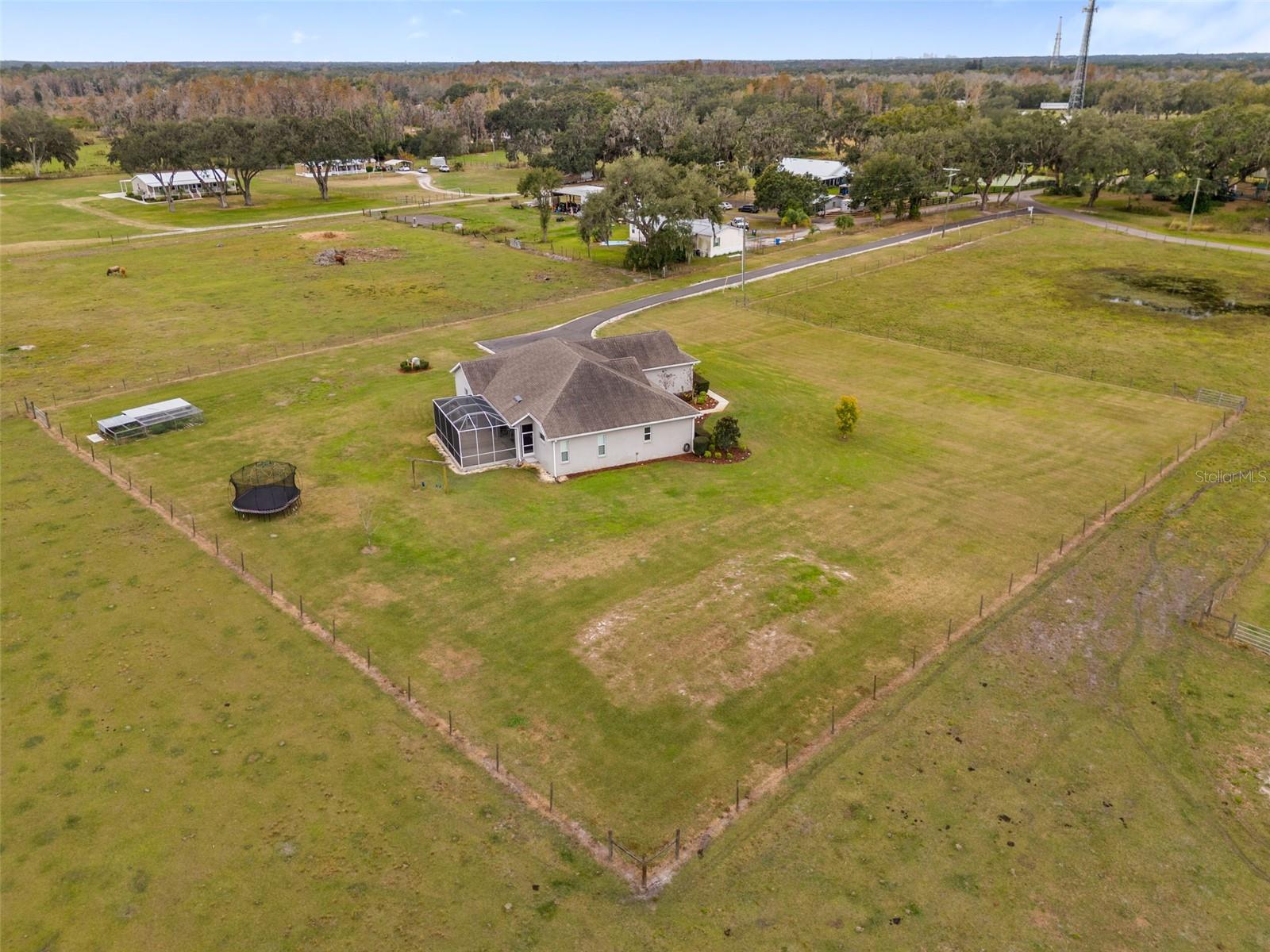 FRENCHS COUNTRY ESTATES - Residential