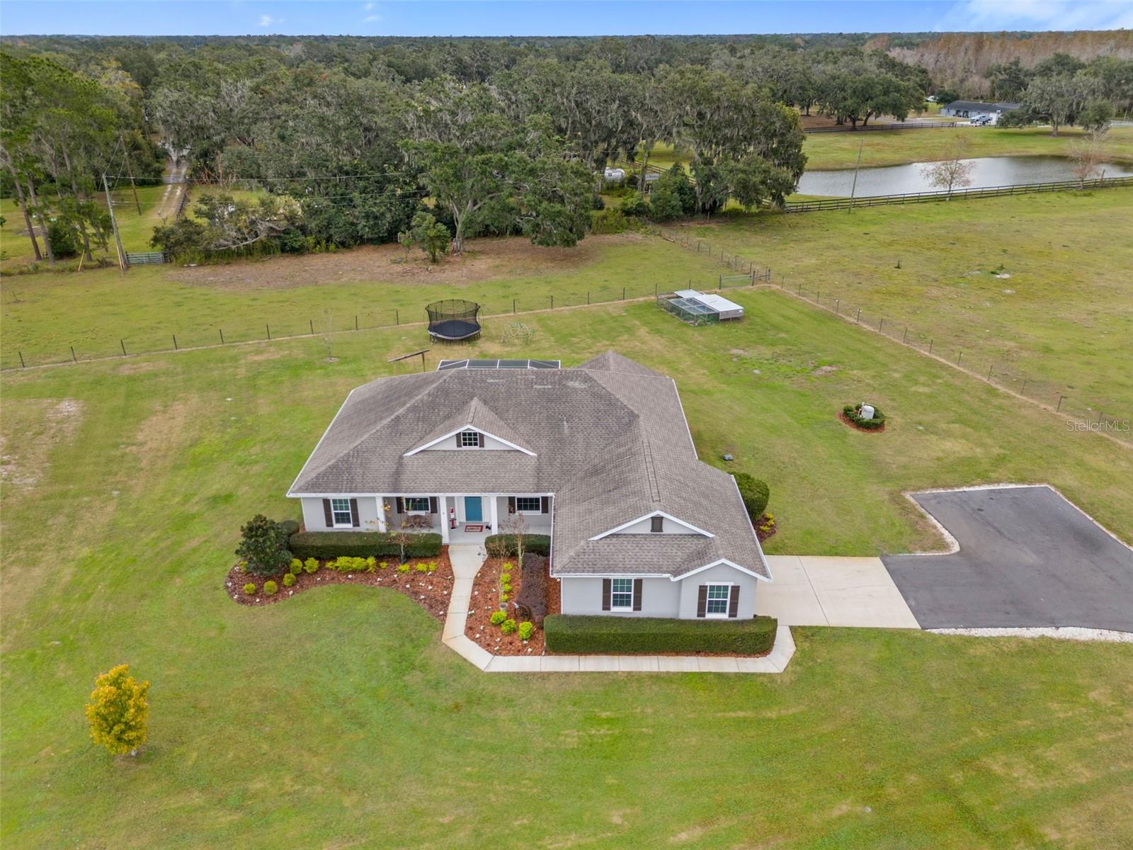 FRENCHS COUNTRY ESTATES - Residential