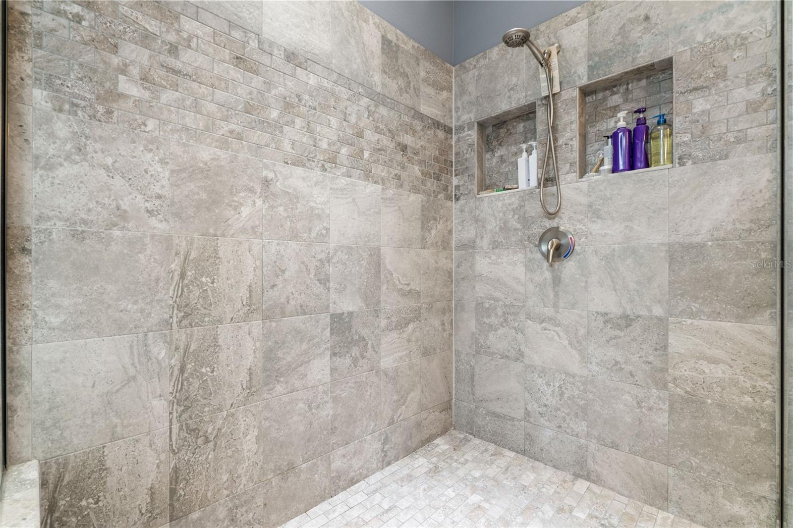 FRENCHS COUNTRY ESTATES - Residential