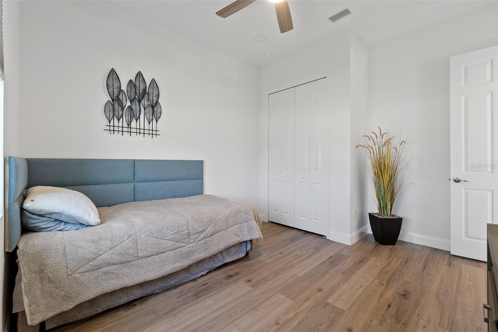 HALIFAX PLANTATION SEC M-2-A U - Residential Lease