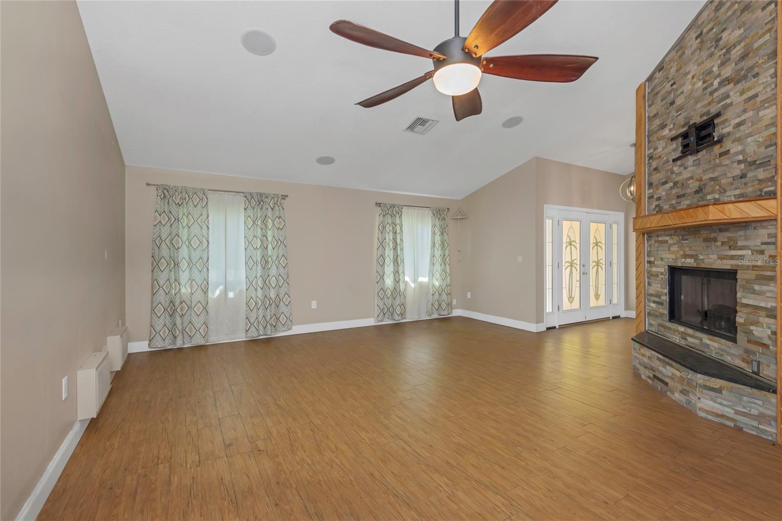 LAURA ANNE ESTATES - Residential