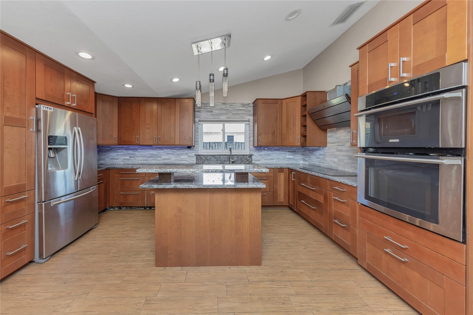 LAURA ANNE ESTATES - Residential
