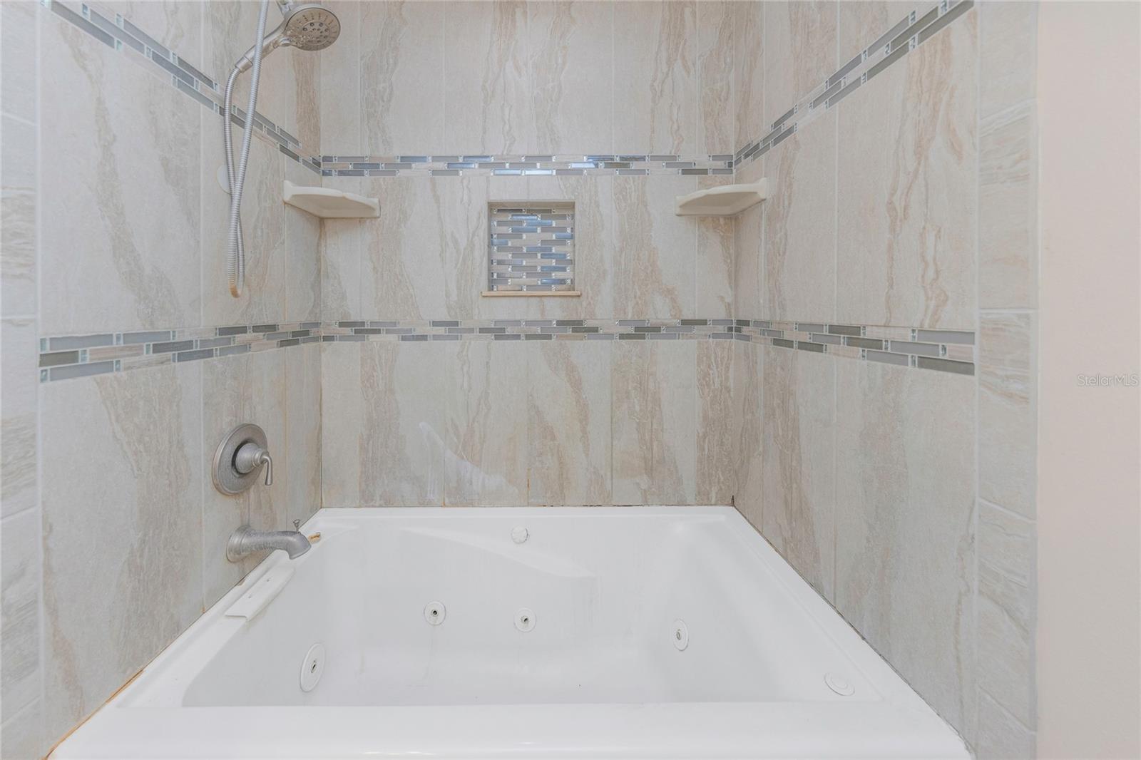 LAURA ANNE ESTATES - Residential