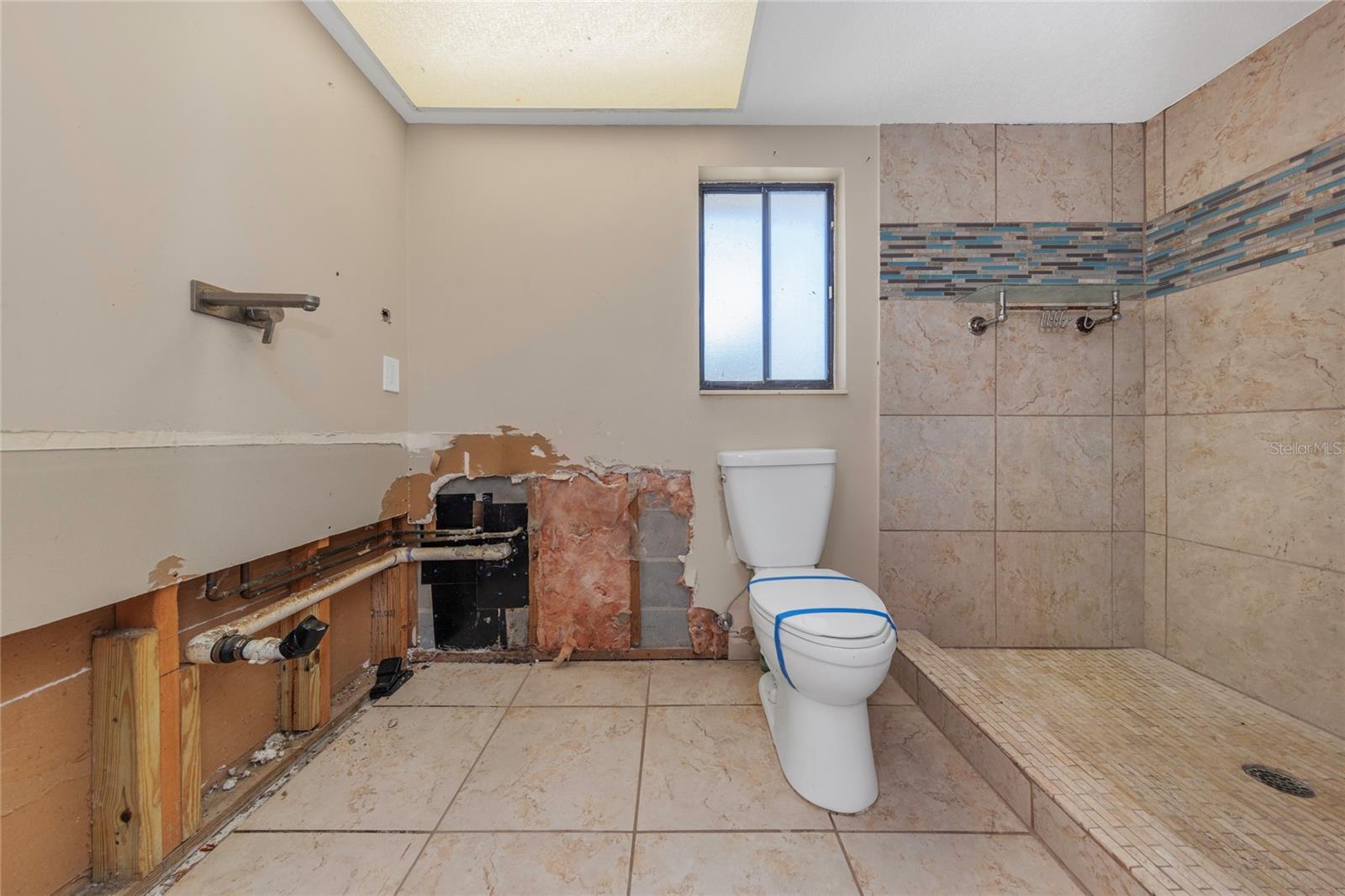 LAURA ANNE ESTATES - Residential