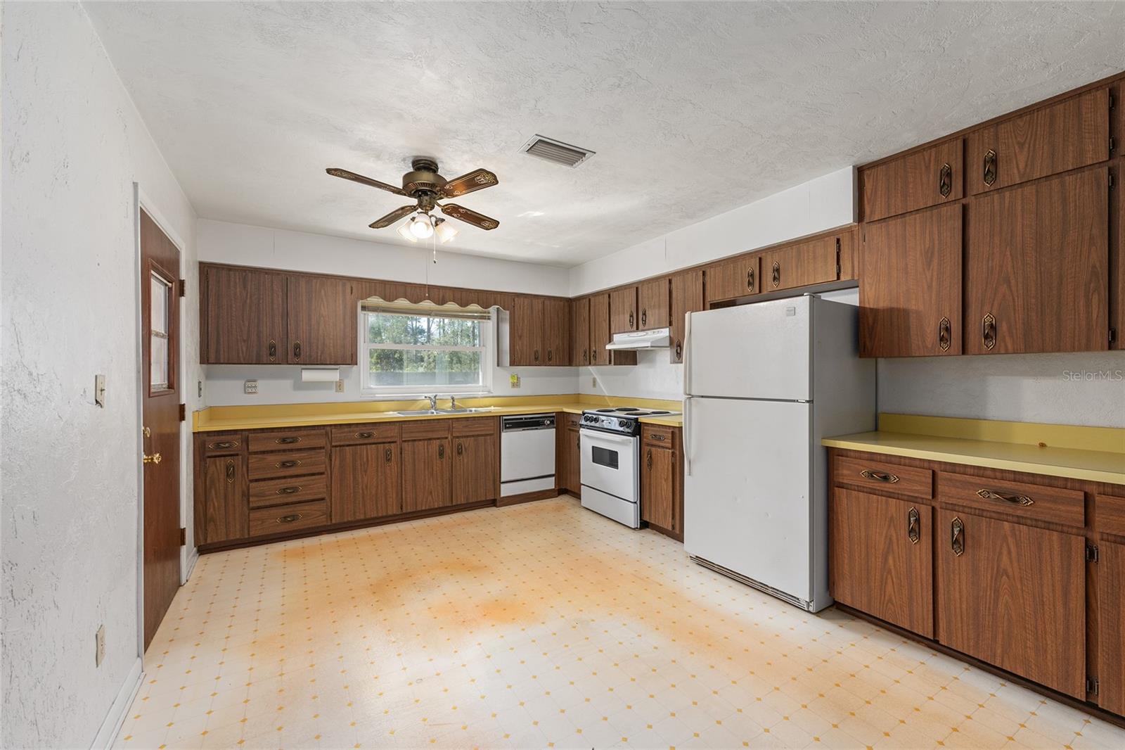 2629 NW 55TH BOULEVARD