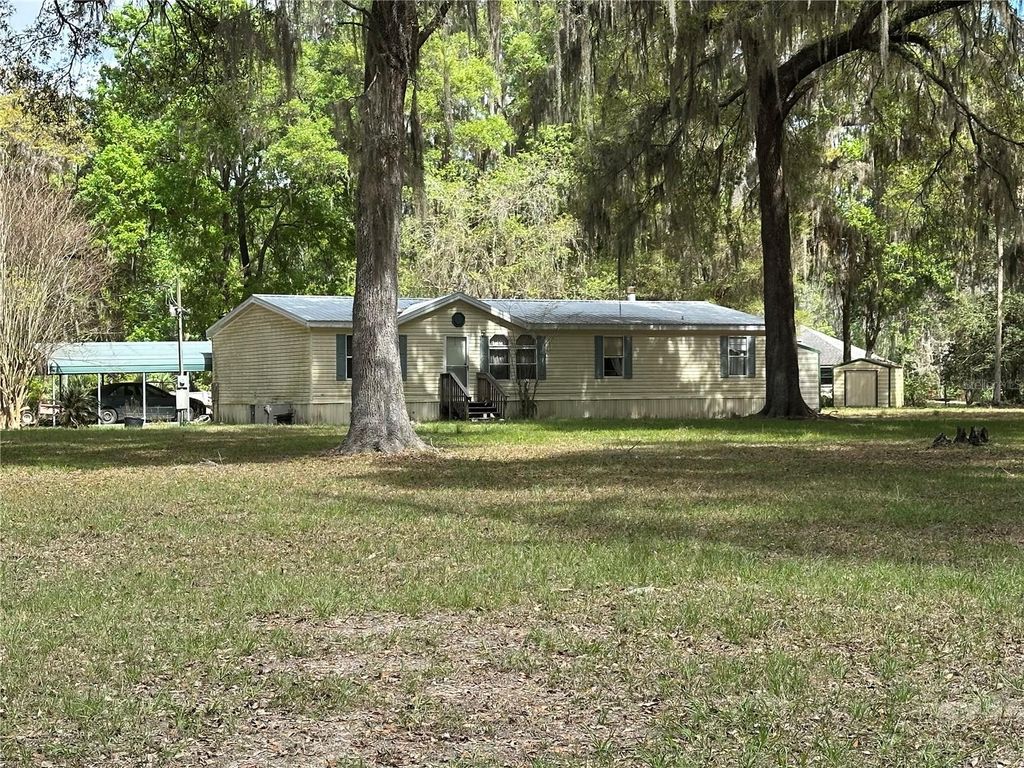 Photo of 2351 NW 186th Lane, Citra, FL 32113 (MLS # OM720780)