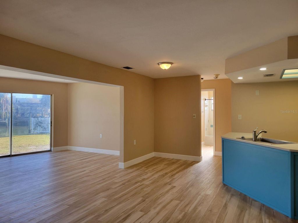 Photo of 1985 Cove Drive, Largo, FL 33774 (MLS # TB8468722)