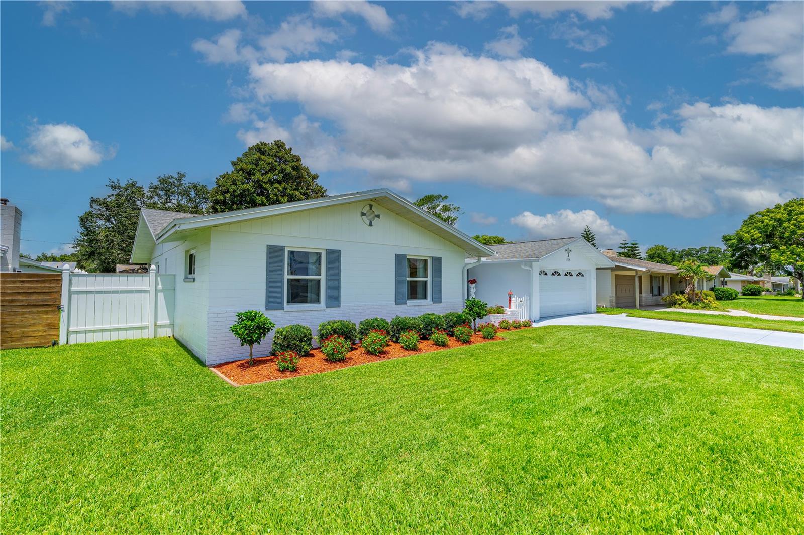 1308 GOLFVIEW DRIVE