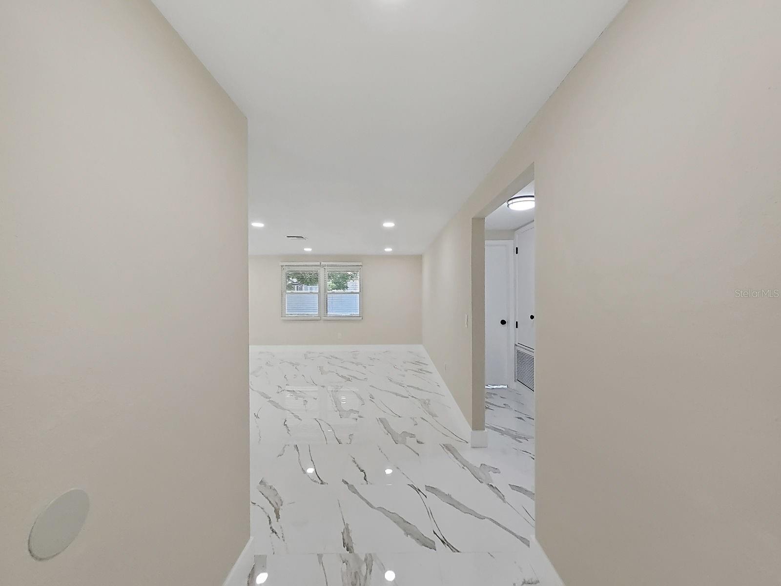7218 LUNITA COURT