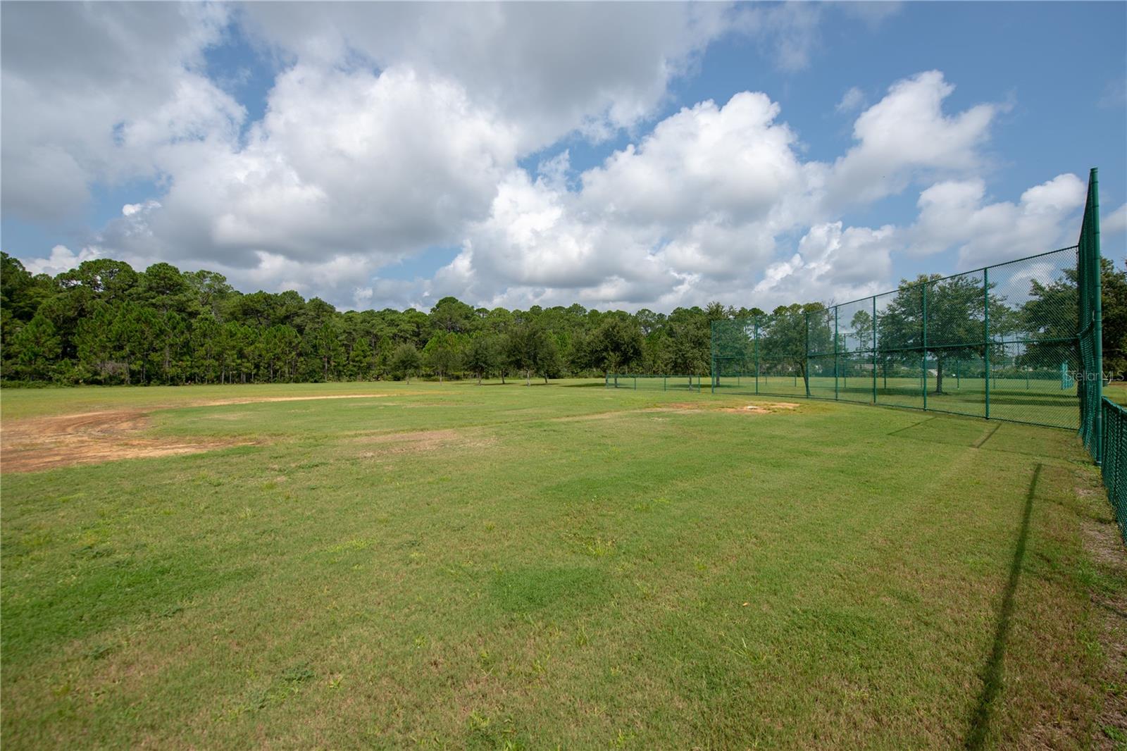 VILLAS AT HERITAGE PARK - Residential