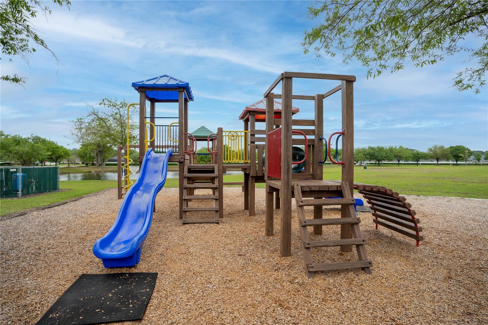 VILLAS AT HERITAGE PARK - Residential