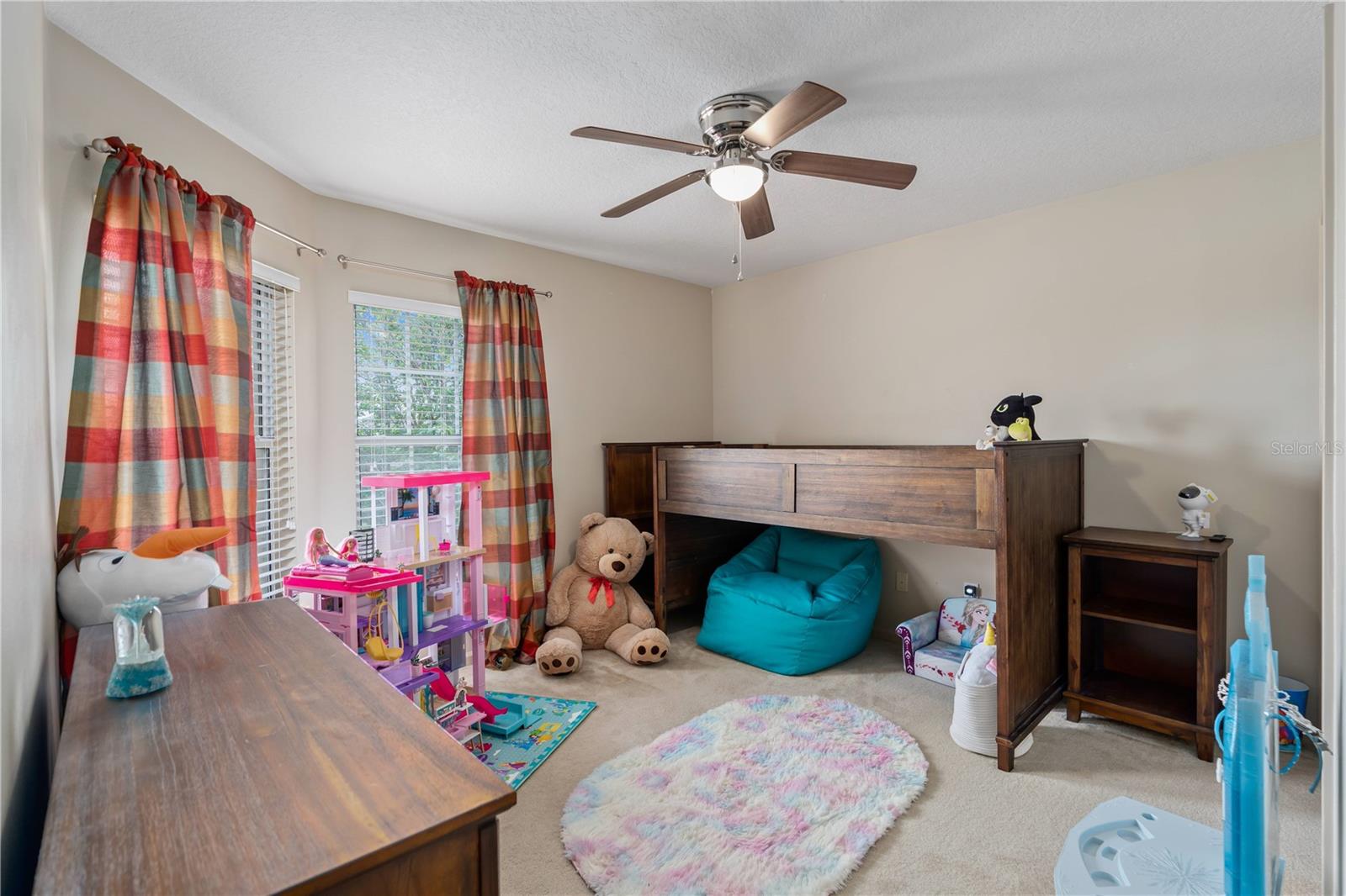 VILLAS AT HERITAGE PARK - Residential