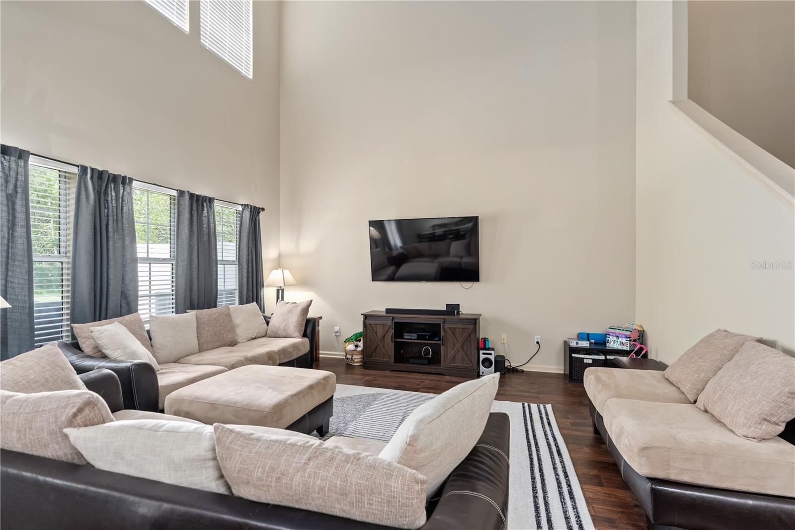 VILLAS AT HERITAGE PARK - Residential