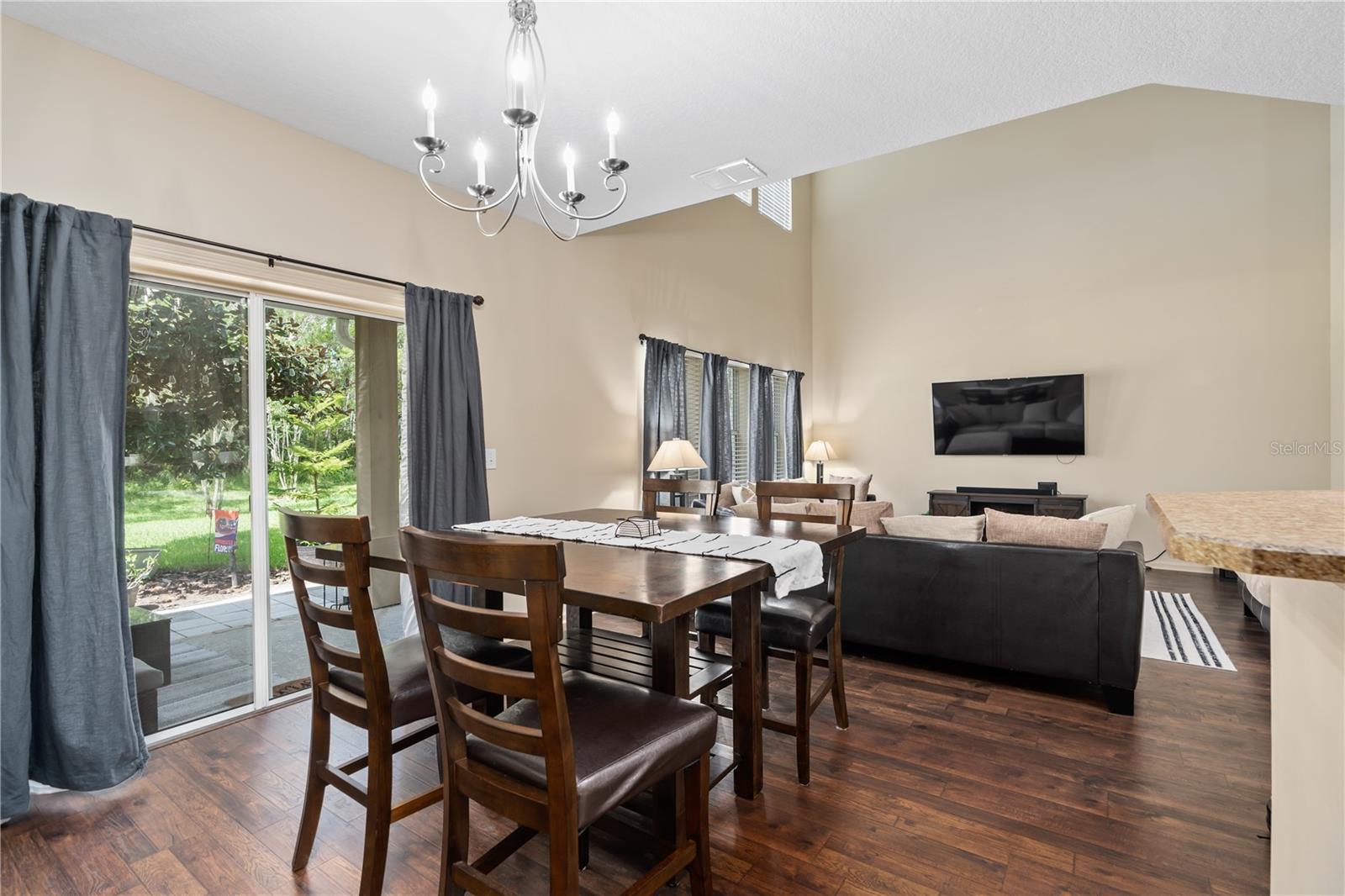 VILLAS AT HERITAGE PARK - Residential