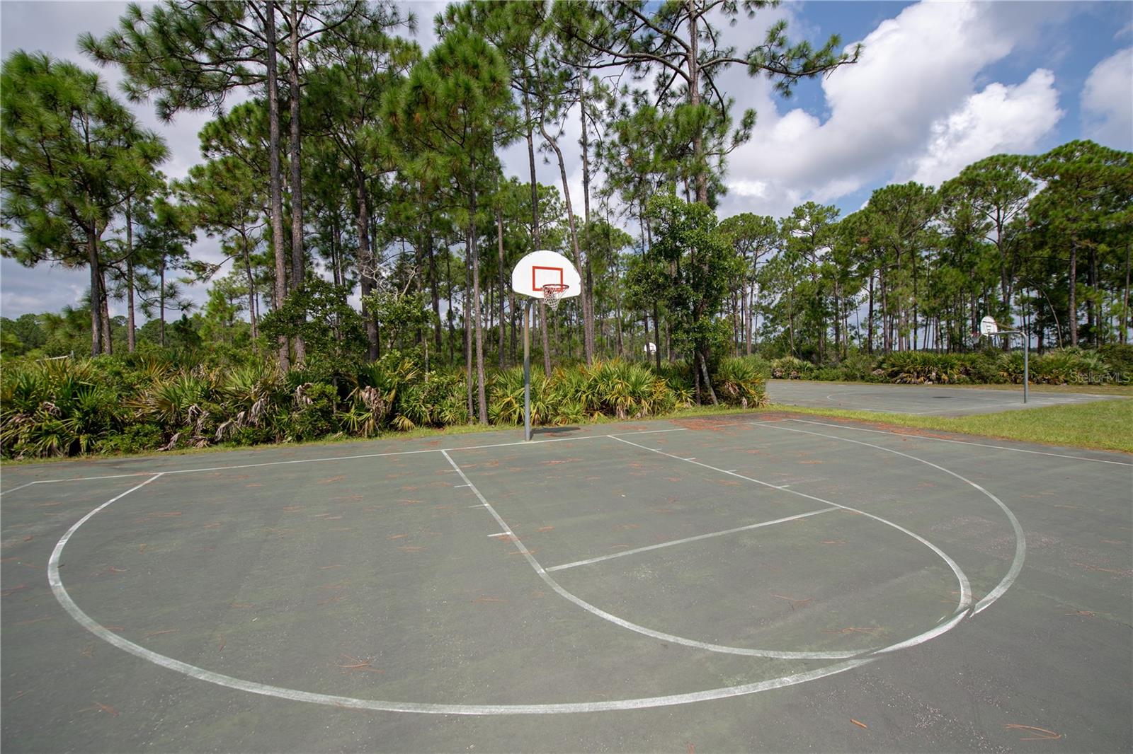 VILLAS AT HERITAGE PARK - Residential