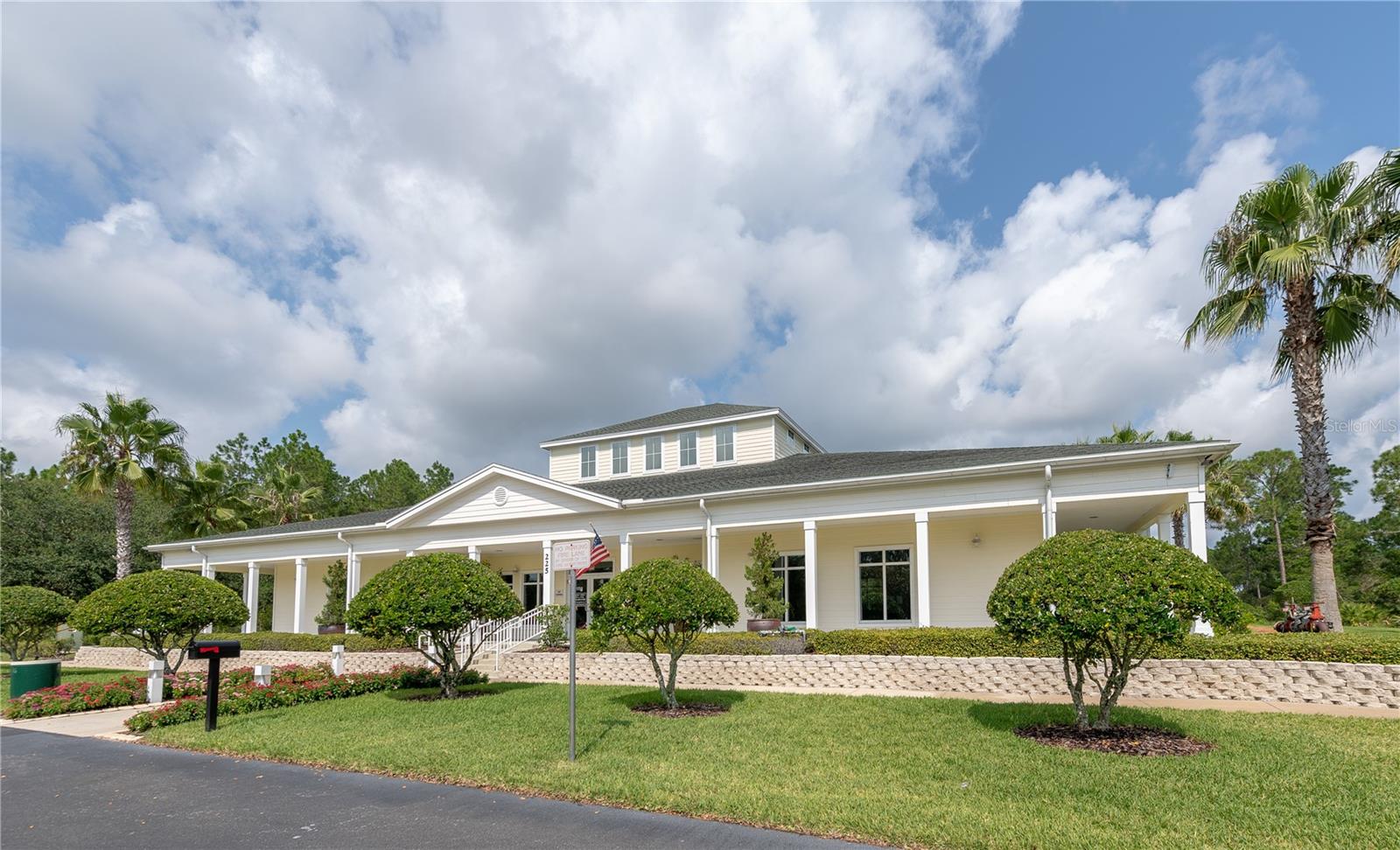 VILLAS AT HERITAGE PARK - Residential