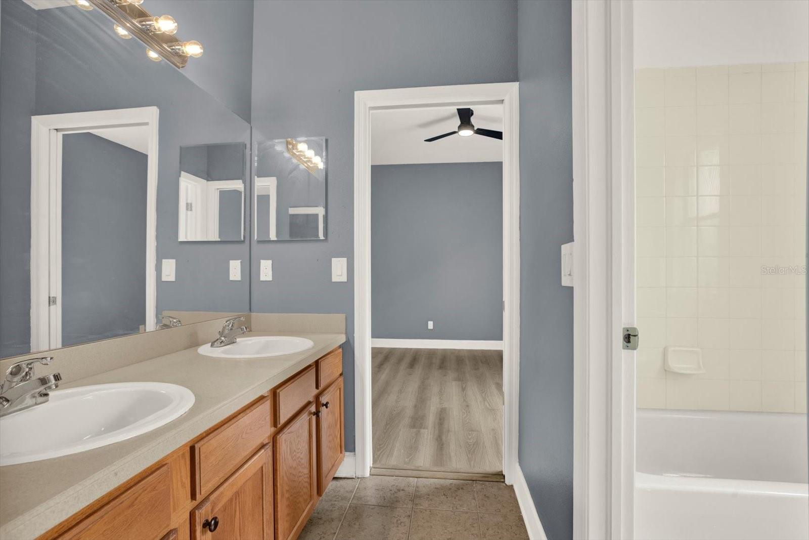 VILLAGES AT AVALON PH 1 - Residential