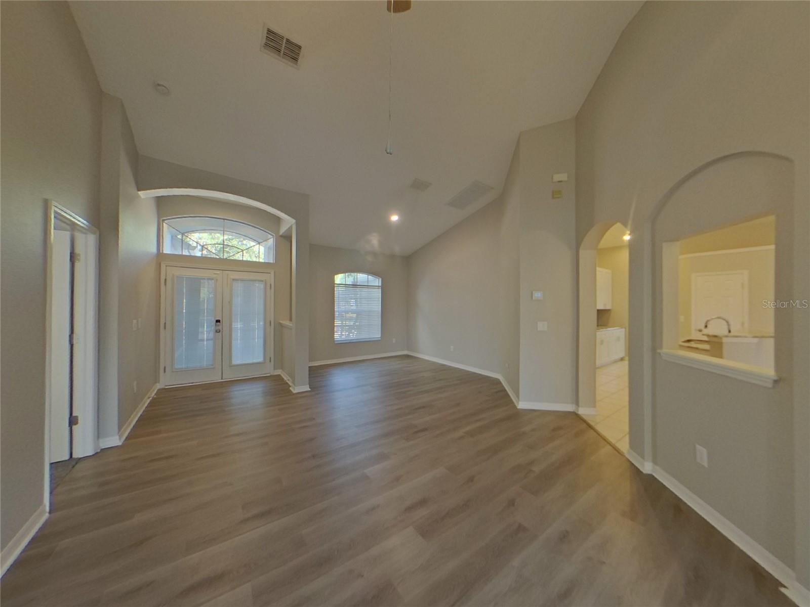 RIVERGLEN UNIT 6 PH 2 & U - Residential Lease