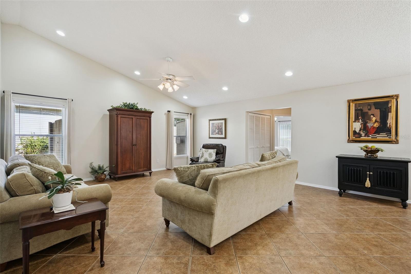 RIVERSIDE AT TWIN RIVERS UN 2 - Residential