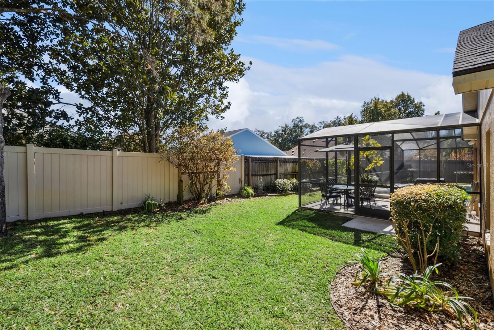 RIVERSIDE AT TWIN RIVERS UN 2 - Residential