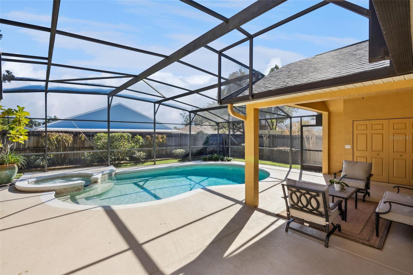 RIVERSIDE AT TWIN RIVERS UN 2 - Residential