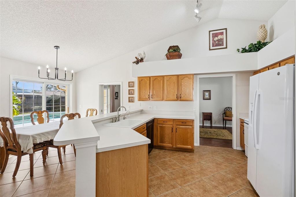 Photo of 1251 Twin Rivers Boulevard, Oviedo, FL 32766 (MLS # O6382892)