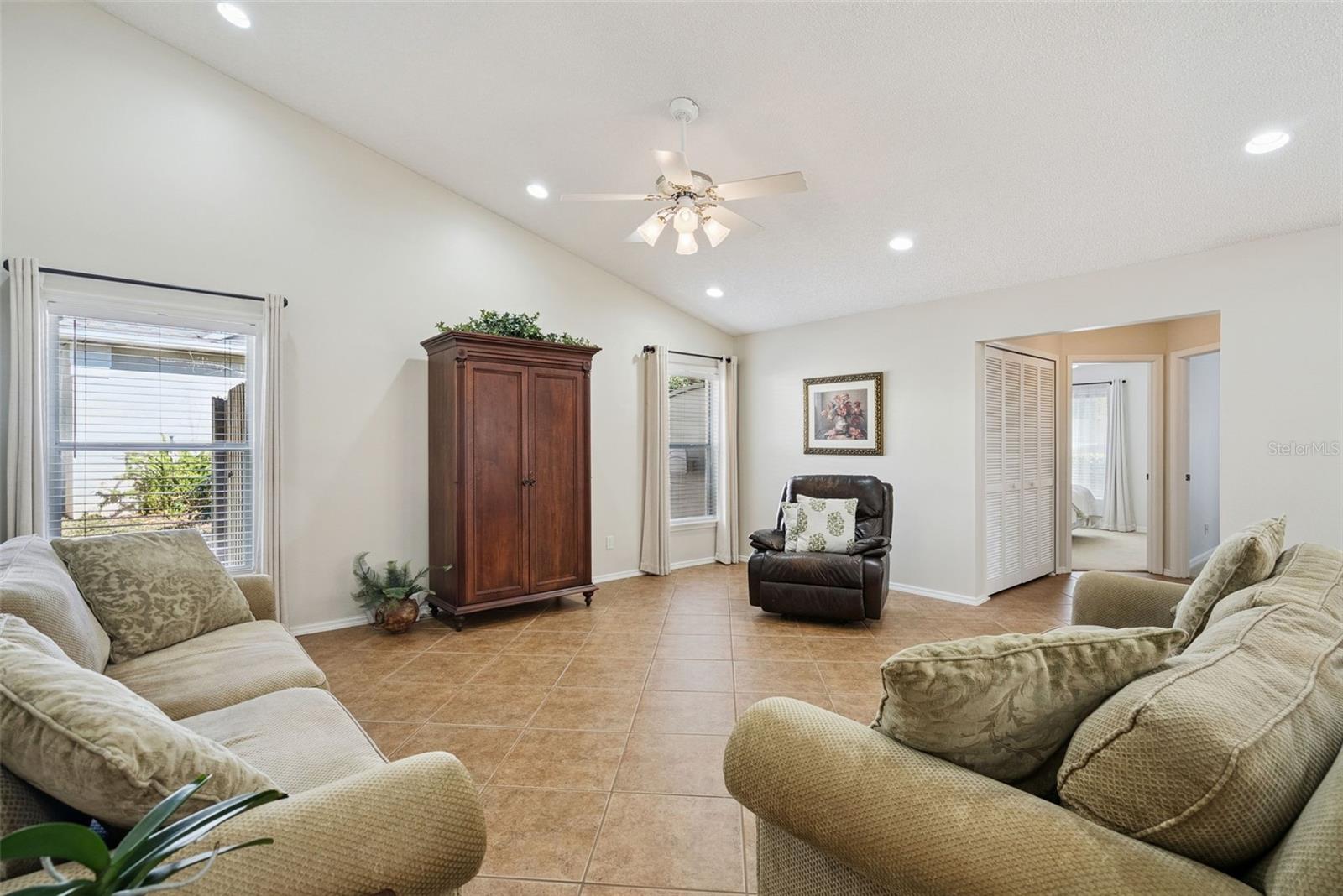 RIVERSIDE AT TWIN RIVERS UN 2 - Residential