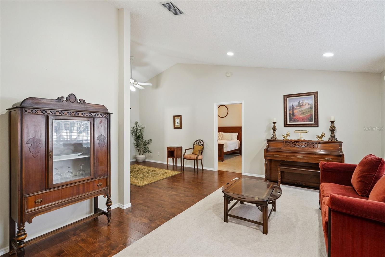 RIVERSIDE AT TWIN RIVERS UN 2 - Residential