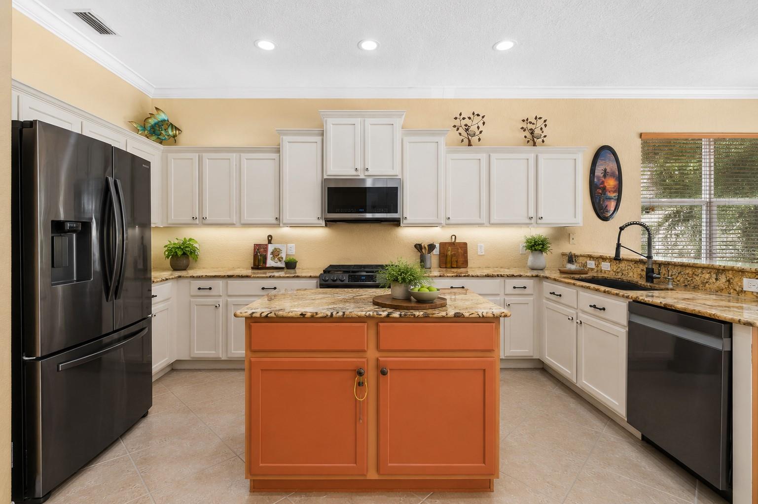 RIVER PLACE - Residential
