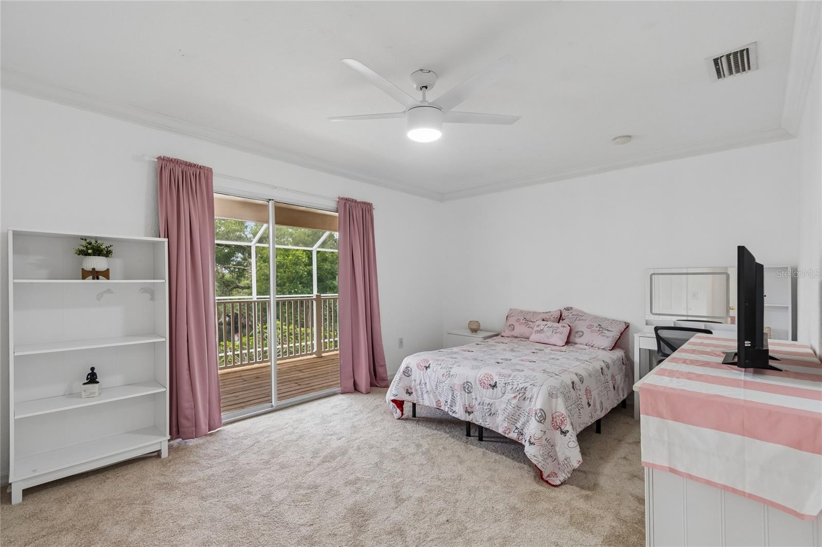 RIVER PLACE - Residential