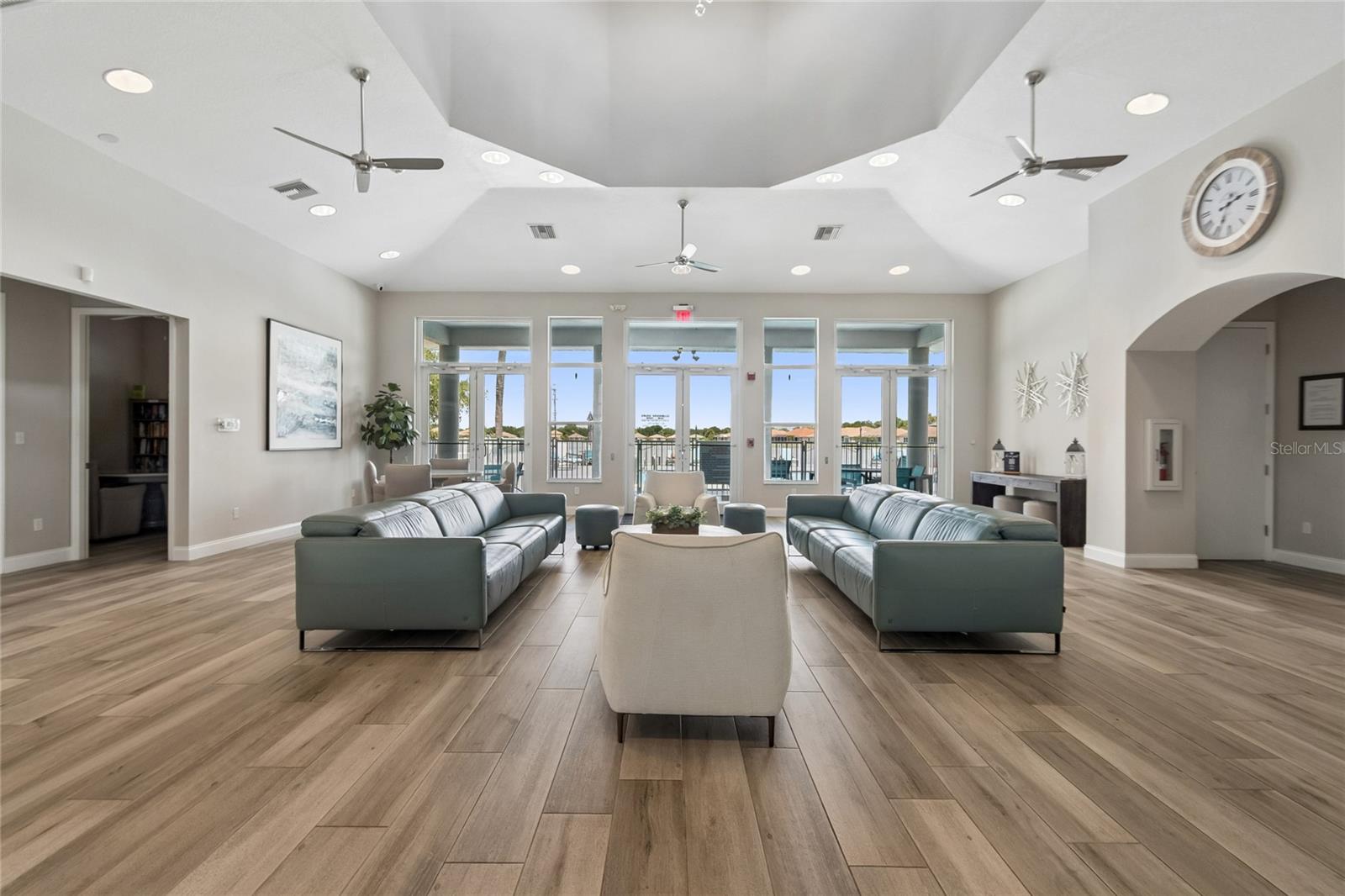RIVER PLACE - Residential