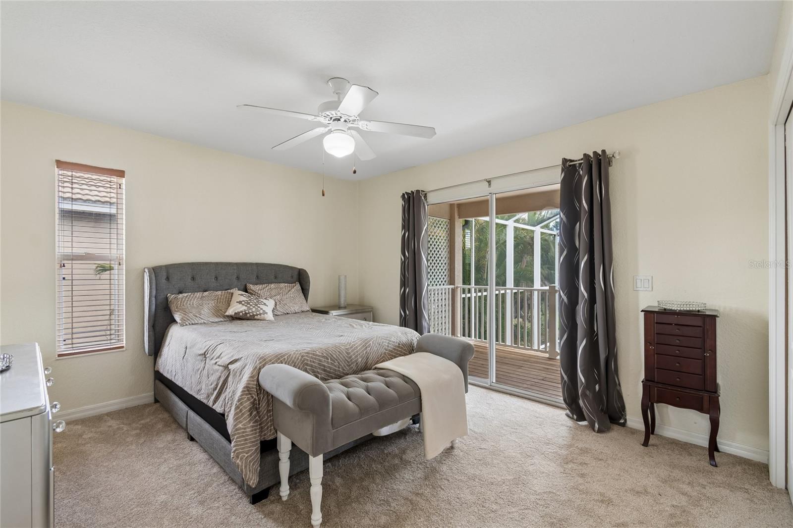 RIVER PLACE - Residential